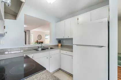 Breakfast Nook Photo of 25 9346 128 Street, Surrey, BC