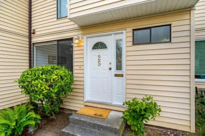 25 9346 128 Street, Surrey, BC, Surrey — Townhouse for sale