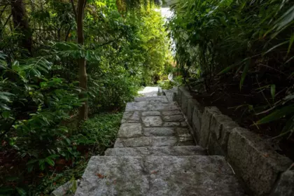 Front Yard Photo of 4052 Marine Drive, West Vancouver, BC