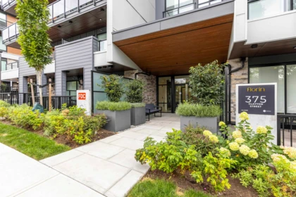 Swimming Pool Photo of 315 375 Clayton Street, Coquitlam, BC