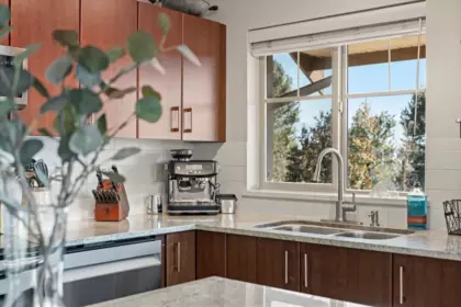 Kitchen Photo of 405 45555 Yale Road, Chilliwack, BC