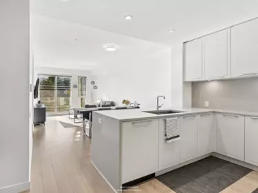 Dining Area Photo of 306 6677 Cambie Street, Vancouver, BC