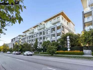 Front Yard Photo of 306 6677 Cambie Street, Vancouver, BC