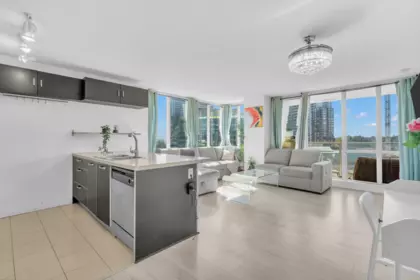 Breakfast Nook Photo of 807 9981 Whalley Boulevard, Surrey, BC