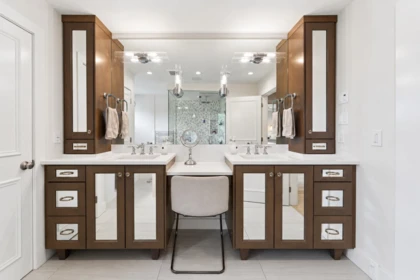 Hallway Photo of 7863 Walmsley Court, Burnaby, BC