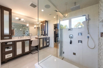 Mudroom Photo of 7863 Walmsley Court, Burnaby, BC