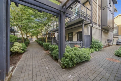 Garden / Landscaping Photo of 38 6088 Beresford Street, Burnaby, BC