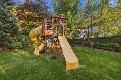 Hot Tub / Spa Photo of 38 6088 Beresford Street, Burnaby, BC