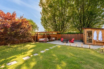 Outdoor Deck Photo of 841 O'shea Road, Gibsons, BC