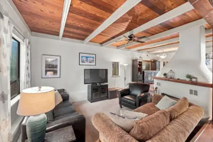 6533 Balsam Way, Whistler, BC, Whistler — Single Family Residence for sale