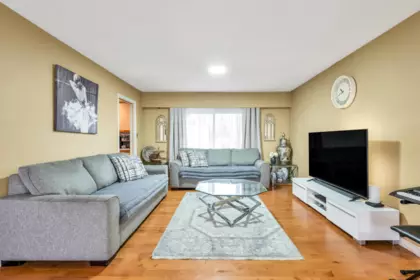 Dining Area Photo of 1605 Cornell Avenue, Coquitlam, BC