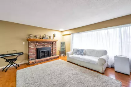 Walk-In Closet Photo of 1605 Cornell Avenue, Coquitlam, BC