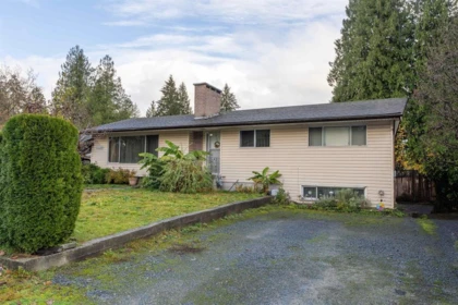 Staircase Photo of 12250 Skillen Street, Maple Ridge, BC