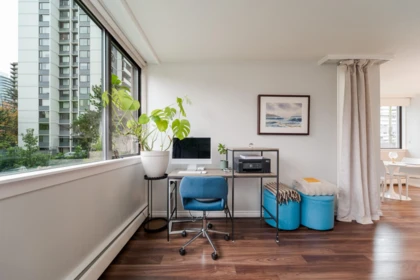 Kitchen Photo of 206 1740 Comox Street, Vancouver, BC