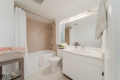 Office / Den Photo of 206 1740 Comox Street, Vancouver, BC