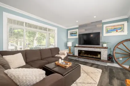 5870 Cheamview Crescent, Sardis, BC, Sardis — Half Duplex for sale