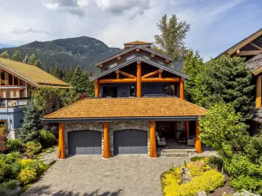 8431 Golden Bear Place, Whistler, BC, Whistler — Single Family Residence for sale