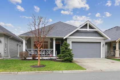 45811 Foxridge S Crescent, Chilliwack, BC, Chilliwack — Single Family Residence for sale