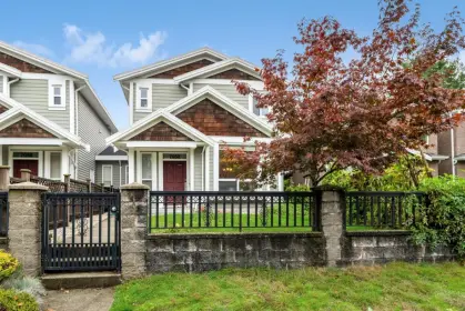 7052 Ramsay Avenue, Burnaby, BC, Burnaby — Half Duplex for sale