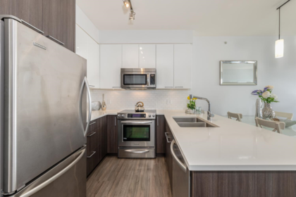 407 1201 W 16th Street, North Vancouver, BC, North Vancouver — Apartment/Condo for sale