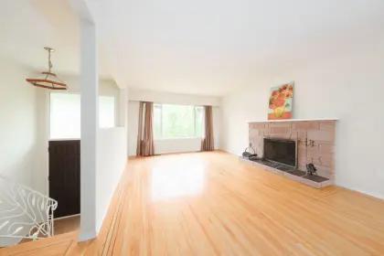 6330 Rumble Street, Burnaby, BC, Burnaby — Single Family Residence for sale