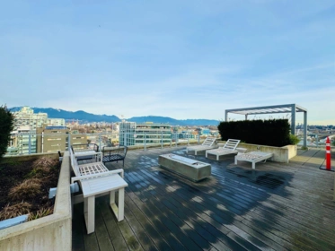 Breakfast Nook Photo of 727 180 E 2nd Avenue, Vancouver, BC
