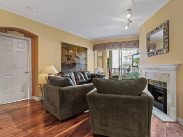 214 5835 Hampton Place, Vancouver, BC, Vancouver — Apartment/Condo for sale