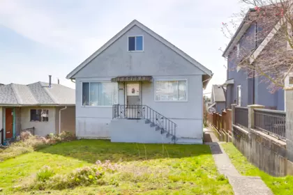 3034 E 5th Avenue, Vancouver, BC, Vancouver — Single Family Residence for sale