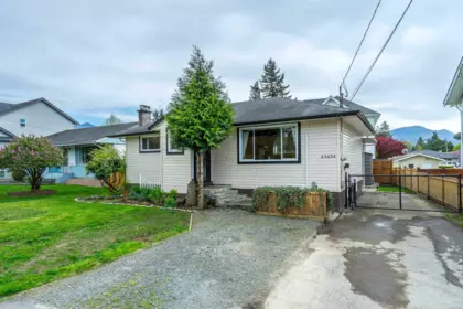 45424 Wells Road, Chilliwack, BC, Chilliwack — Single Family Residence for sale