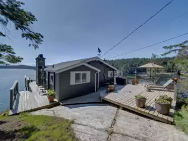 5297 Taylor Crescent, Halfmoon Bay, BC, Halfmoon Bay — Single Family Residence for sale