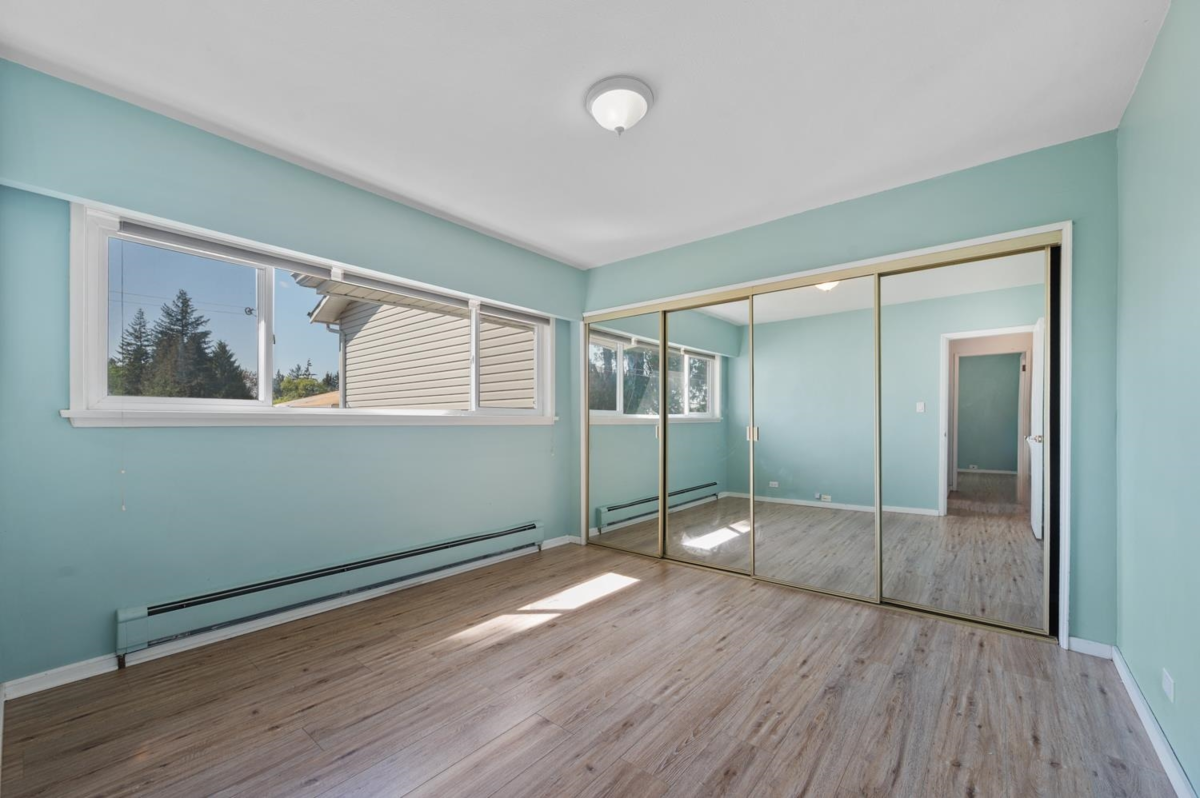 Walk-In Closet Photo of 320 Walker Street, Coquitlam, BC