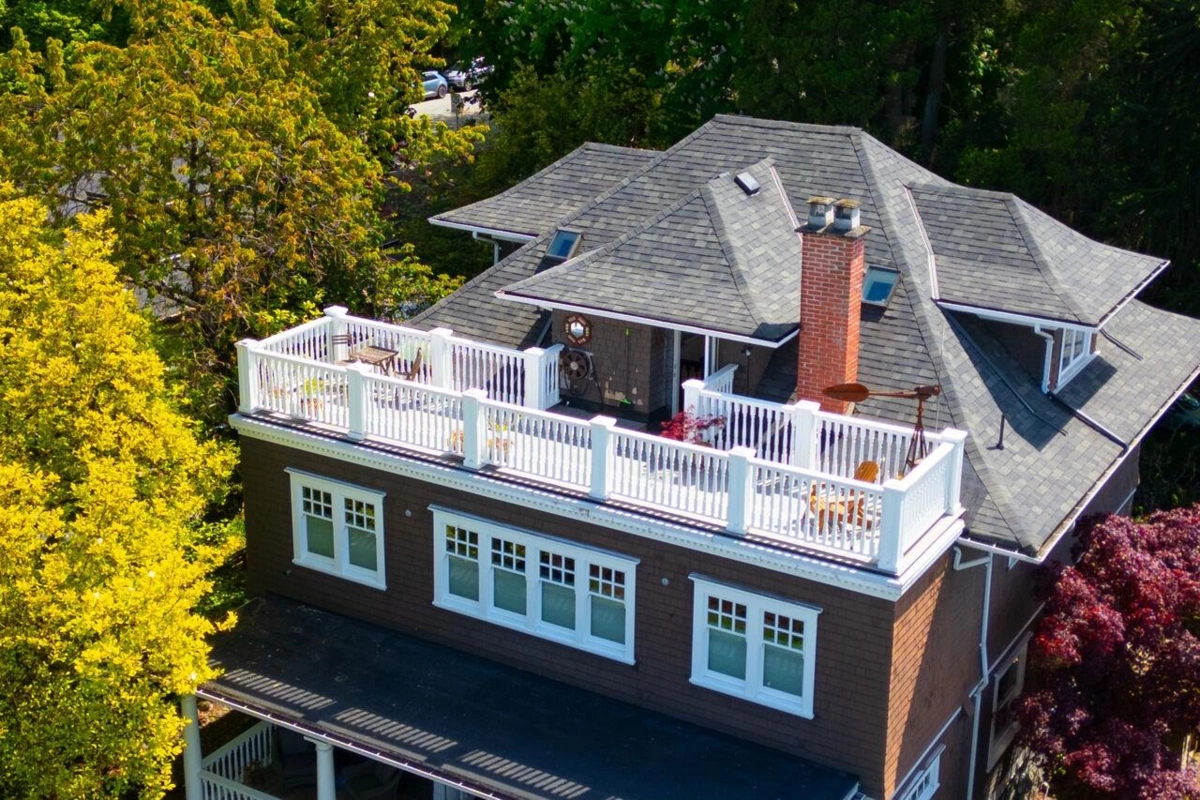 Fitness Center Photo Near 1859 Napier Street, Vancouver, BC