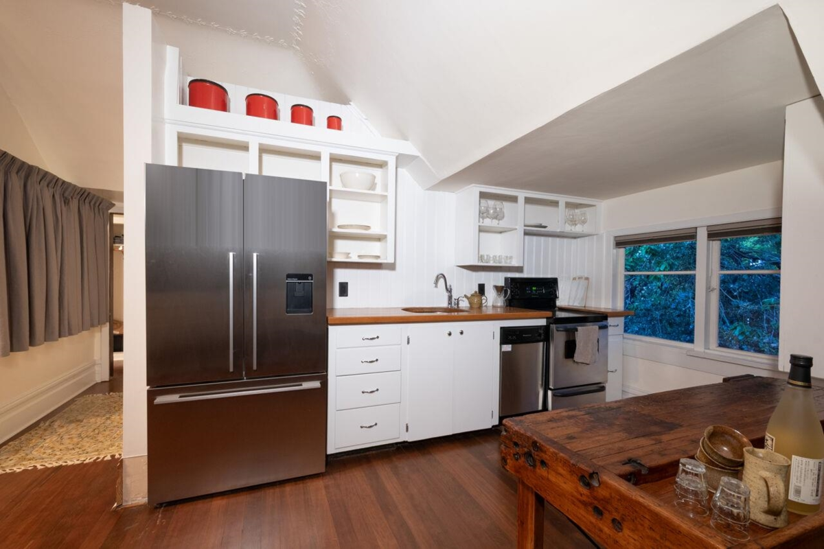 Outdoor Deck Photo of 1859 Napier Street, Vancouver, BC