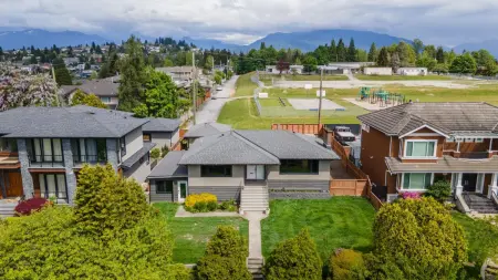 5865 Charles Street, Burnaby, BC, Burnaby — Single Family Residence for sale