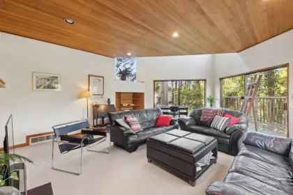 2240 Windridge Drive, North Vancouver, BC, North vancouver — Single Family Residence for sale