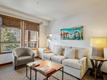 114D 2020 London Lane, Whistler, BC, Whistler — Apartment/Condo for sale