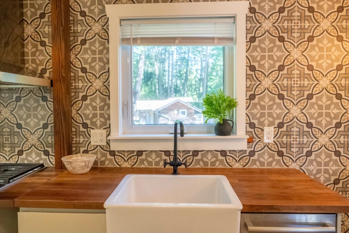 Kitchen Island Photo of 9907 Gowlland Point Road, Pender Island, BC