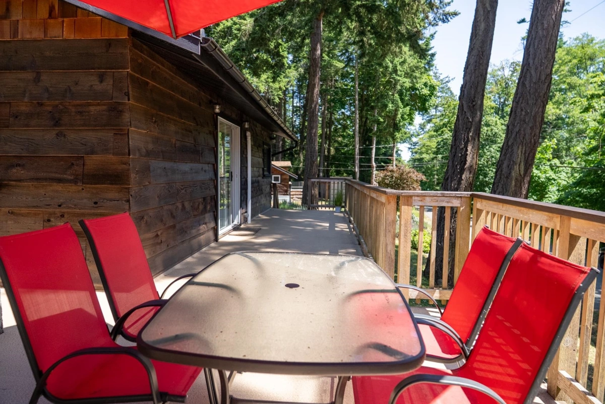 Mudroom Photo of 9907 Gowlland Point Road, Pender Island, BC