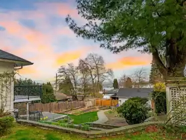 550 Sutherland Avenue, North Vancouver, BC, North Vancouver — Single Family Residence for sale