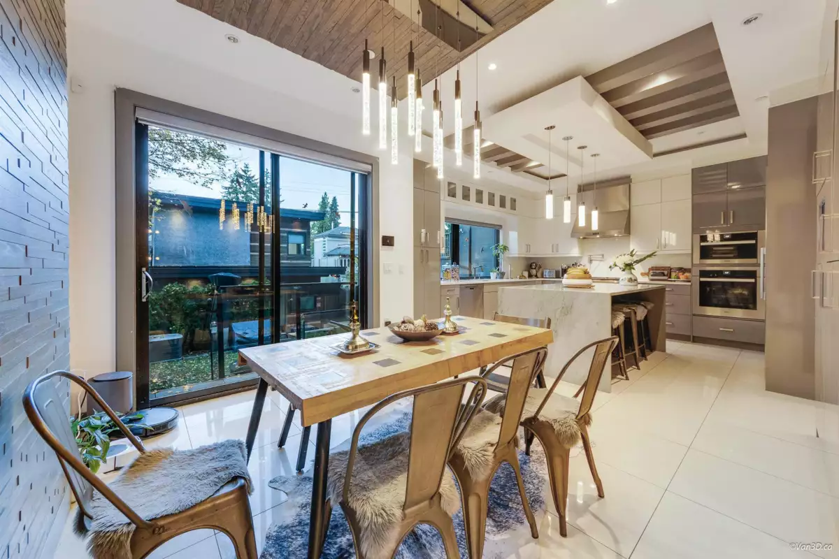 Family Room Photo of 4473 W 5th Avenue, Vancouver, BC