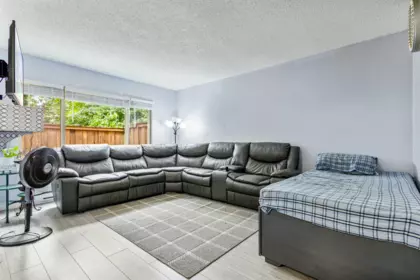 29 3075 Trethewey Street, Abbotsford, BC