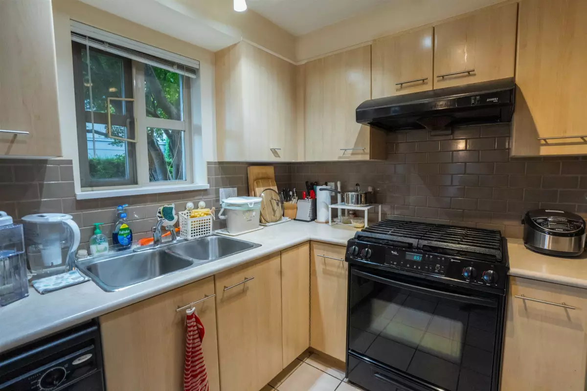 Basement Recreation Room Photo of 5113 5111 Garden City Road, Richmond, BC