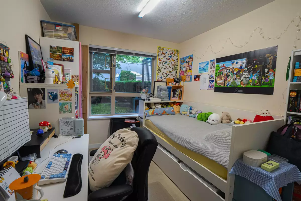 Guest Bathroom Photo of 5113 5111 Garden City Road, Richmond, BC