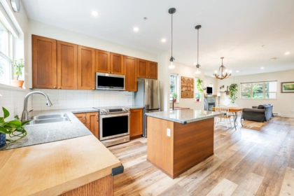 1272 Stonemount Place, Squamish, BC, Squamish — Townhouse for sale