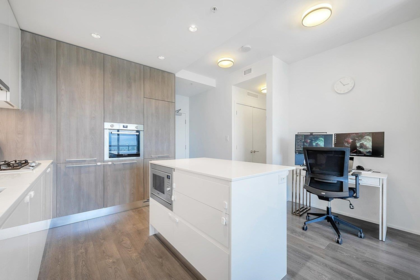 3111 1955 Alpha Way, Burnaby, BC, Burnaby — Apartment/Condo for sale