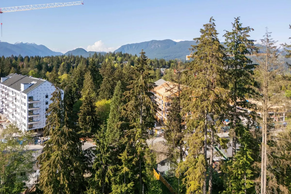 Breakfast Nook Photo of 1160 Tuxedo Drive, Port Moody, BC