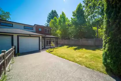 5598 Halley Avenue, Burnaby, BC, Burnaby — Half Duplex for sale