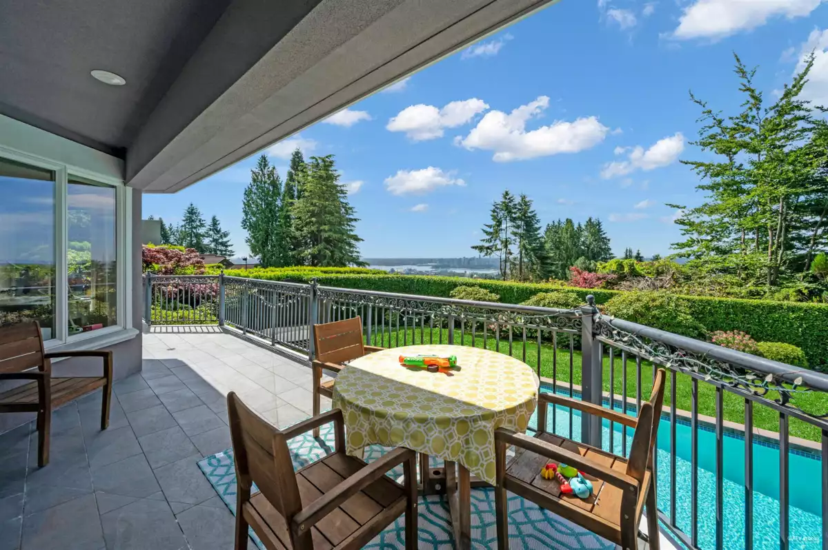 Outdoor Patio Photo of 848 Fairmile Road, West Vancouver, BC