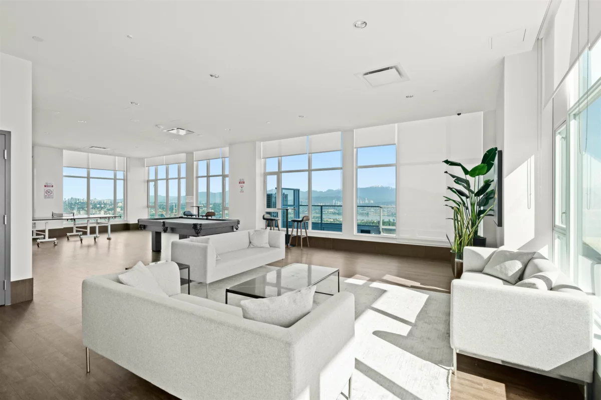 Garden / Landscaping Photo of 1211 13350 Central Avenue, Surrey, BC