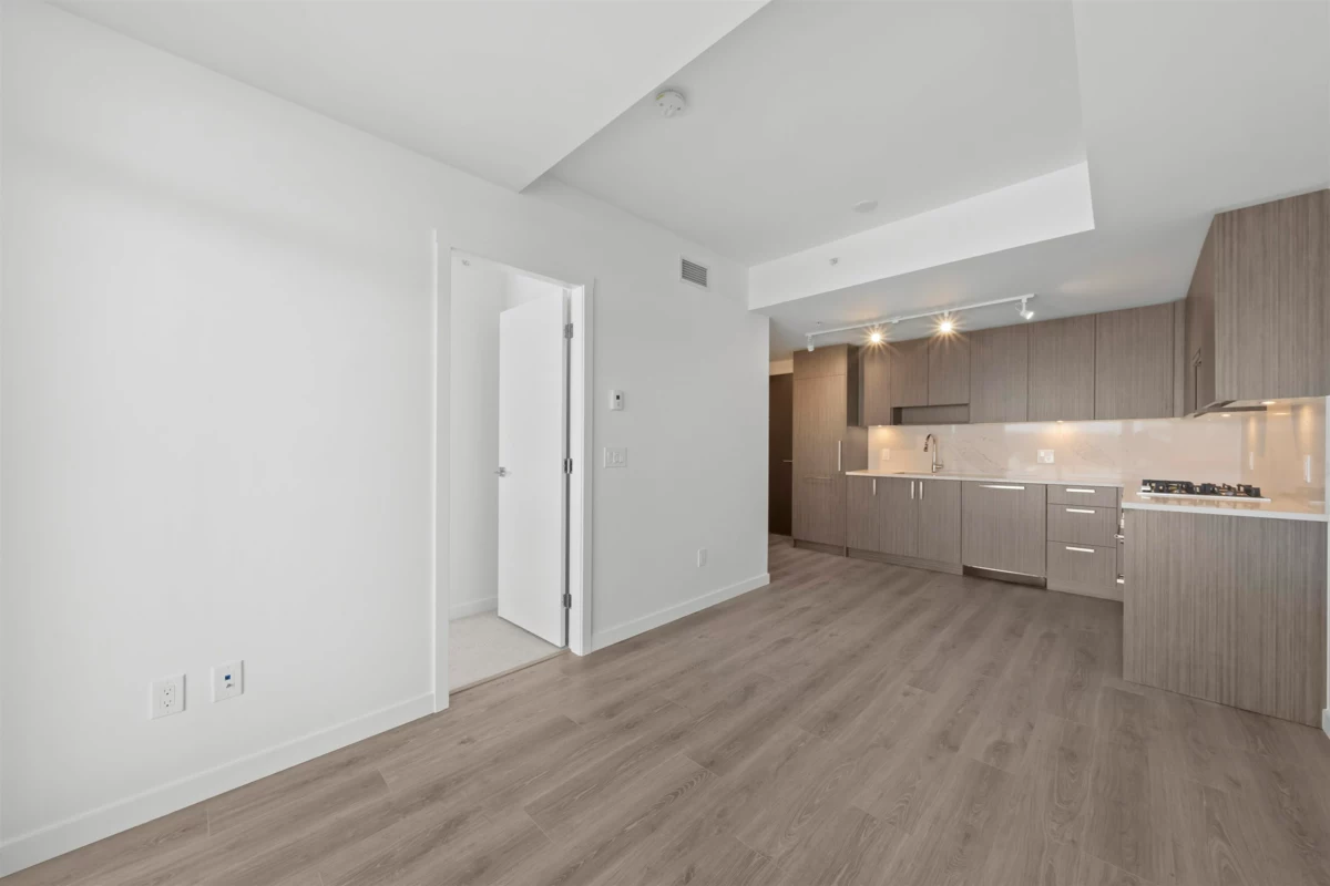 Kitchen Island Photo of 1211 13350 Central Avenue, Surrey, BC